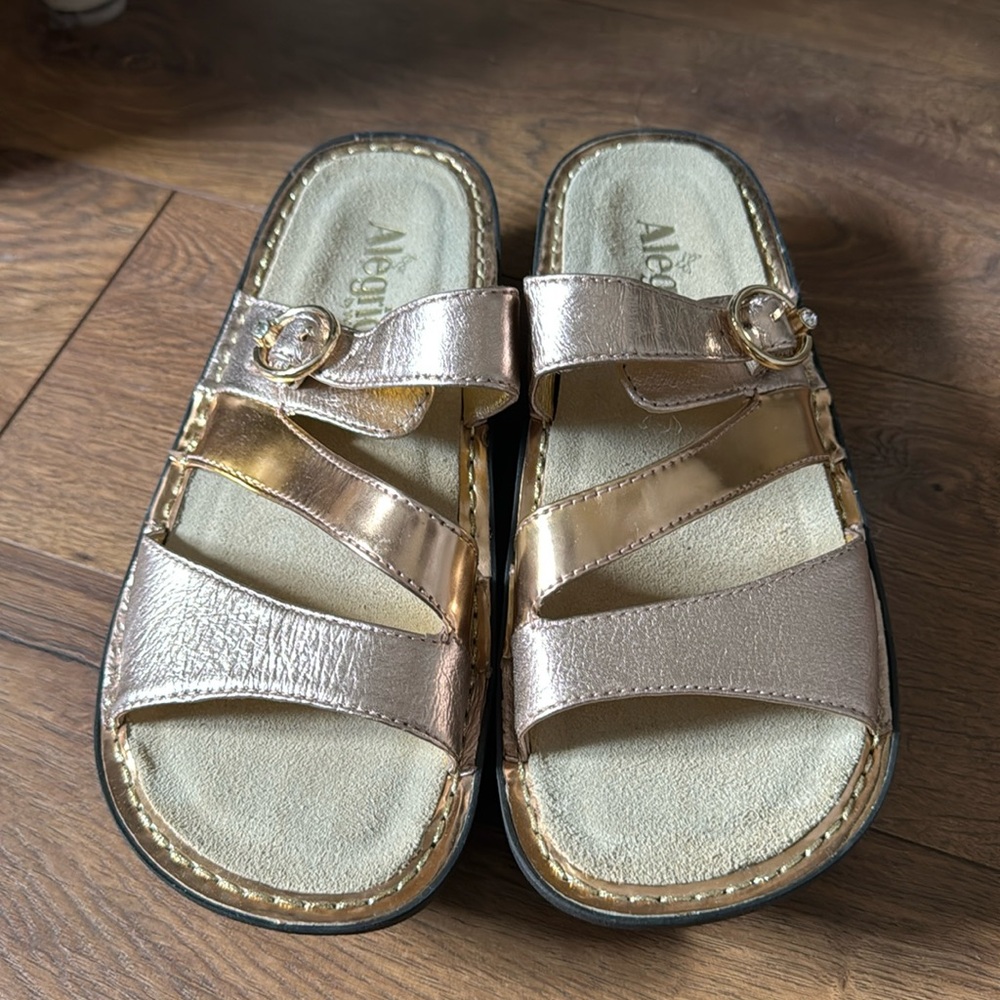 NWOT Algeria sandal size 38